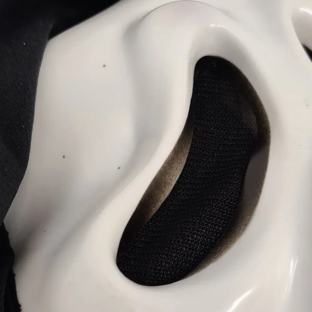 Ghostface Scream Mask Easter Unlimited 2011 Smooth Chin Soft PVC Halloween Ghoul